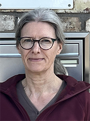 Christine Hering, Sekretariat